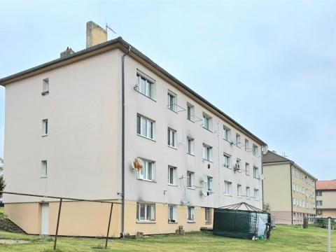 Prodej bytu 2+kk, Tmaň, Sídliště, 36 m2