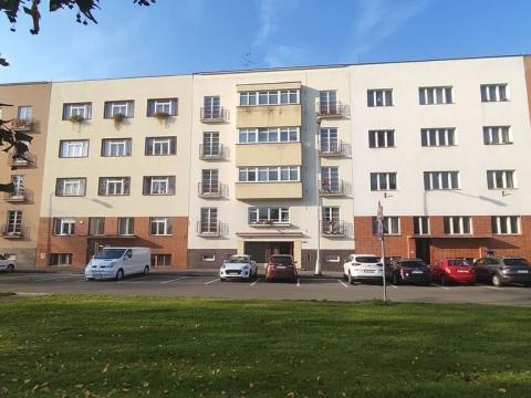 Pronájem bytu 2+1, Hradec Králové, Smetanovo nábřeží, 64 m2