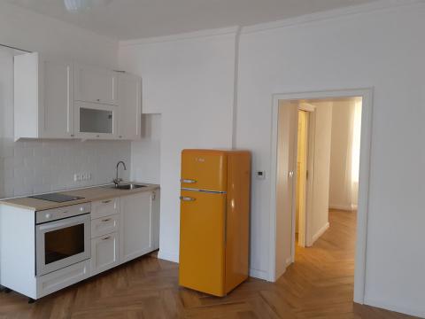 Pronájem bytu 2+kk, Karlovy Vary, Petřín, 37 m2