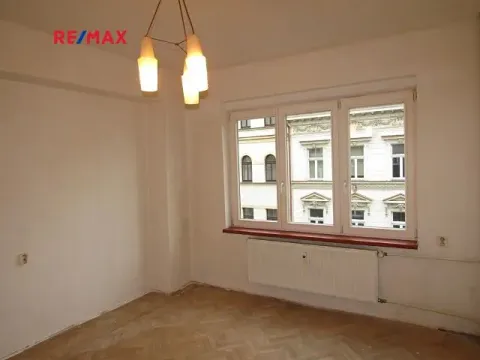 Prodej bytu 2+1, Praha - Vinohrady, Perunova, 59 m2