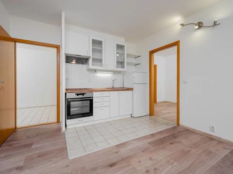 Pronájem bytu 2+kk, Praha - Vinohrady, Chrudimská, 71 m2