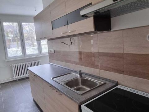 Pronájem bytu 2+1, Děčín, Školní, 70 m2