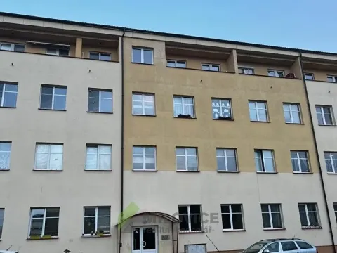 Pronájem bytu 2+kk, Milovice, Topolová, 42 m2