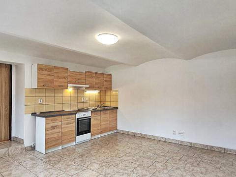 Pronájem bytu 1+kk, Peruc - Černochov, 34 m2