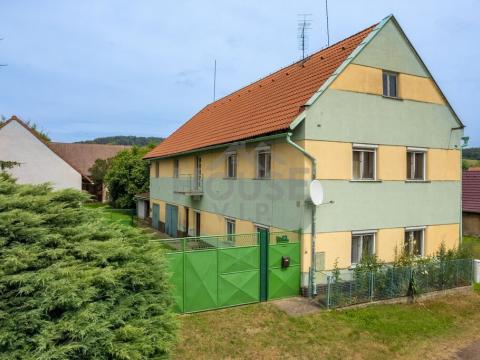 Prodej zemědělské usedlosti, Vinařice, 250 m2