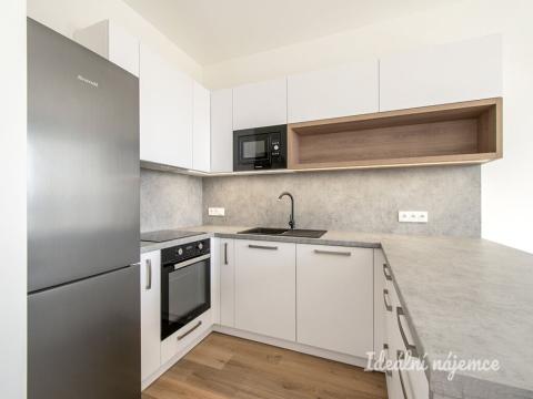 Pronájem bytu 2+kk, Praha - Vysočany, Čerpadlová, 48 m2