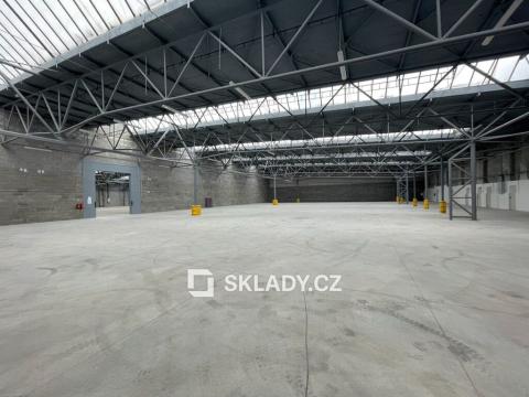 Pronájem skladu, Žatec, 2000 m2