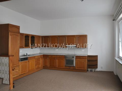 Pronájem bytu 4+kk, Hluboká nad Vltavou, nám. Čsl. armády, 110 m2