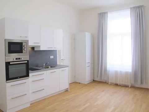 Pronájem bytu 2+kk, Praha - Vinohrady, Rybalkova, 40 m2