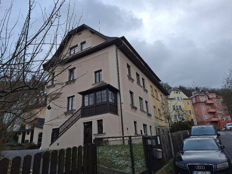 Pronájem bytu 2+1, Karlovy Vary, Chelčického, 60 m2