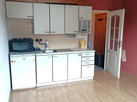 Prodej bytu 1+kk, Karlovy Vary, Lidická, 22 m2