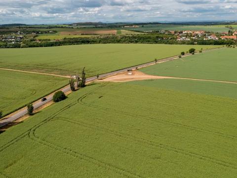 Prodej podílu pole, Chrášťany, 763 m2