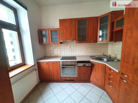 Pronájem bytu 1+kk, Praha - Břevnov, Na Petynce, 40 m2