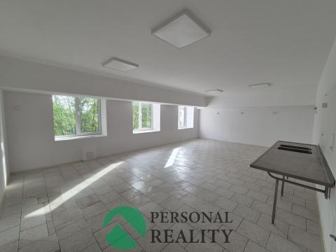 Pronájem výrobních prostor, Trutnov, Komenského, 135 m2