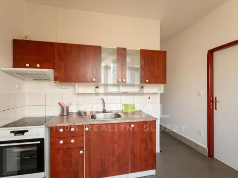 Pronájem bytu 2+1, Nové Město nad Metují, Klosova, 49 m2