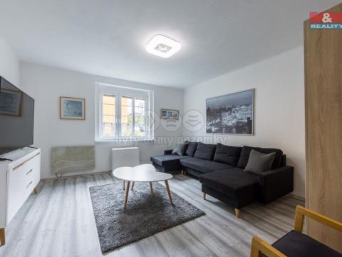 Pronájem bytu 2+kk, Karlovy Vary - Drahovice, Kvapilova, 37 m2