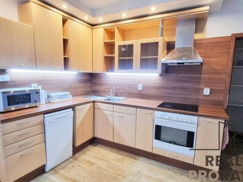 Pronájem bytu 2+kk, Strážnice, Vinohradská, 79 m2