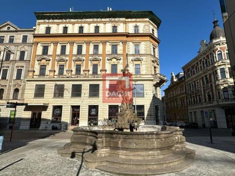 Prodej komerční nemovitosti, Olomouc, 8. května, 18 m2