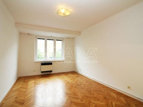 Pronájem bytu 1+kk, Praha - Dejvice, Koulova, 26 m2