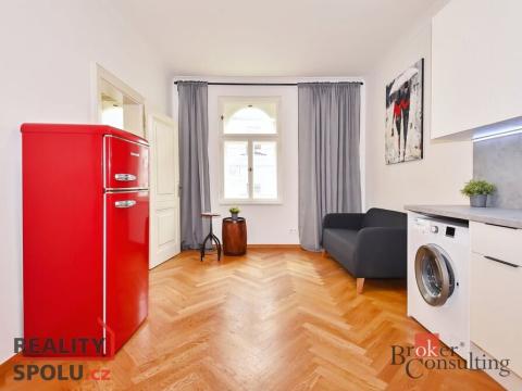 Pronájem bytu 2+kk, Praha - Vršovice, Černomořská, 32 m2