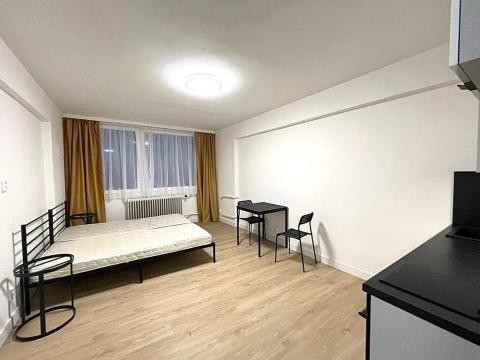 Pronájem bytu 1+kk, Praha - Radotín, Vrážská, 28 m2