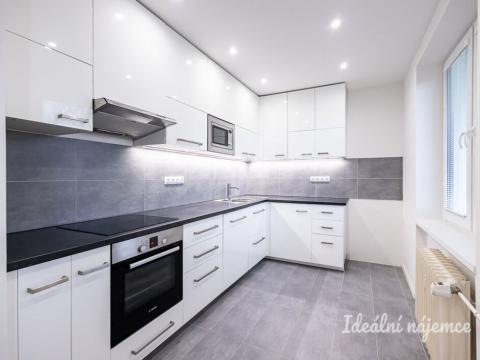 Pronájem bytu 2+kk, Praha - Hloubětín, Poděbradská, 53 m2