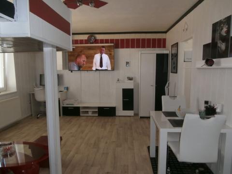 Prodej bytu 2+1, Holasovice - Loděnice, 45 m2
