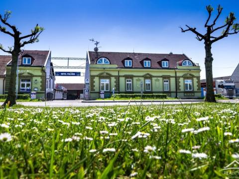 Prodej ubytování, Uherský Brod, Vlčnovská, 1546 m2