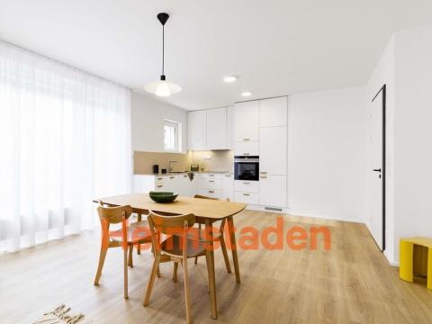 Pronájem bytu 4+kk, Praha - Holešovice, U Pergamenky, 126 m2