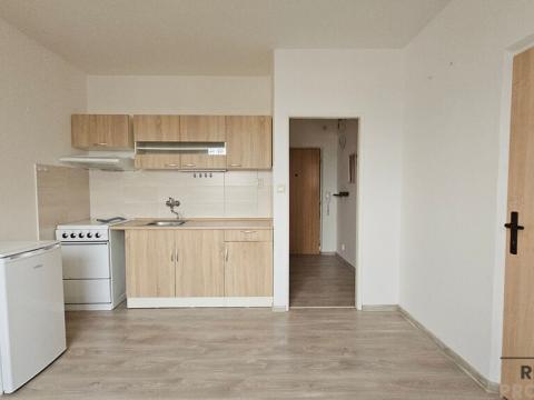 Pronájem bytu 1+1, Hodonín, Sv. Čecha, 34 m2