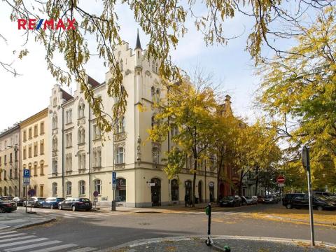 Pronájem bytu 2+kk, Praha - Karlín, Křižíkova, 70 m2