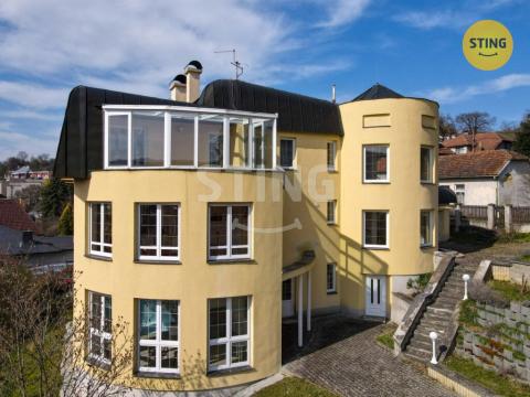 Prodej komerční nemovitosti, Luhačovice, Slunná, 470 m2