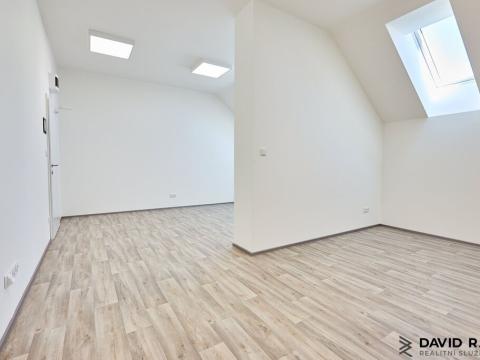 Pronájem kanceláře, Rajhrad, Stará pošta, 33 m2