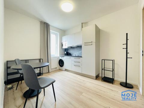 Pronájem bytu 2+kk, Plzeň - Jižní Předměstí, Kotkova, 35 m2