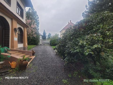 Pronájem bytu 2+1, Praha - Kunratice, Mašatova, 90 m2