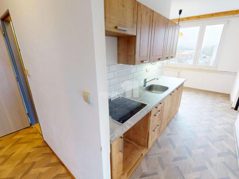 Prodej bytu 3+1, Humpolec, Na Závodí, 72 m2