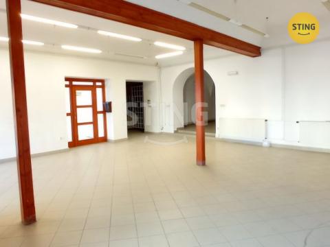 Pronájem obchodního prostoru, Litovel, Nám. Př. Otakara, 50 m2