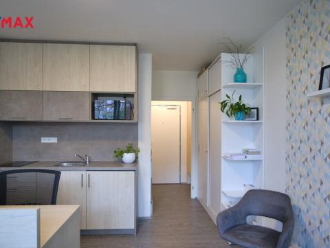 Prodej bytu 1+kk, Zlín, třída Tomáše Bati, 21 m2