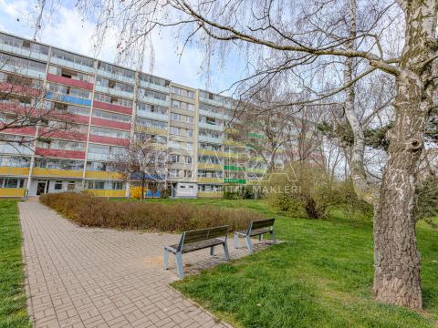 Prodej bytu 3+1, Praha - Prosek, Bílinská, 54 m2