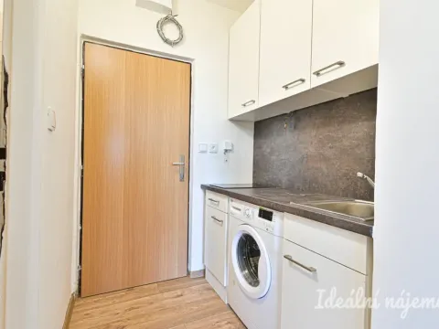 Pronájem bytu 1+kk, Brno, Jedovnická, 22 m2