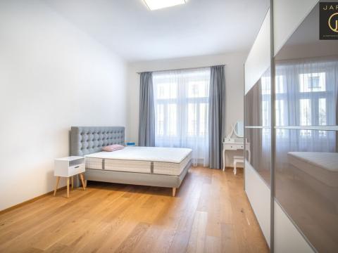 Pronájem bytu 2+kk, Praha - Bubeneč, Korunovační, 60 m2