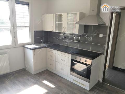 Pronájem bytu 2+kk, Hradec Králové - Moravské Předměstí, Štefánikova, 34 m2