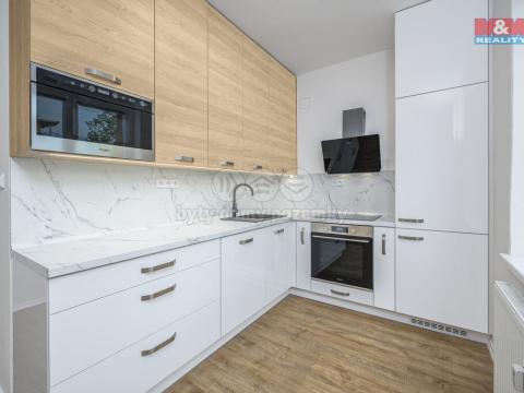 Prodej bytu 3+kk, Chrudim - Chrudim III, Škroupova, 61 m2