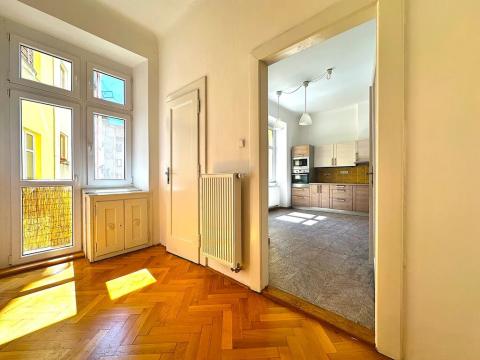 Pronájem bytu 2+1, Praha - Libeň, Primátorská, 82 m2