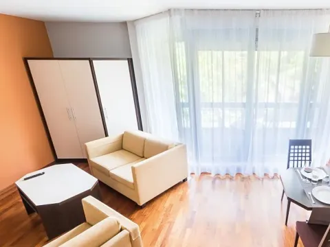 Pronájem bytu 2+kk, Praha - Nové Město, Horská, 67 m2