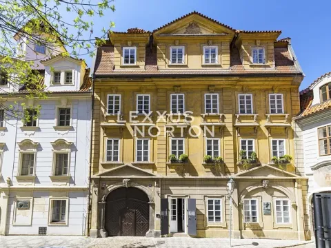 Prodej bytu 2+kk, Praha - Staré Město, U obecního dvora, 125 m2