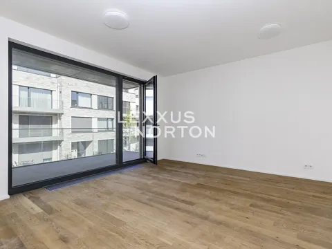 Pronájem bytu 2+kk, Praha - Holešovice, U průhonu, 51 m2