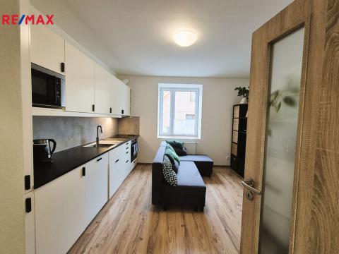 Prodej bytu 2+kk, Praha - Lochkov, Cementářská, 46 m2