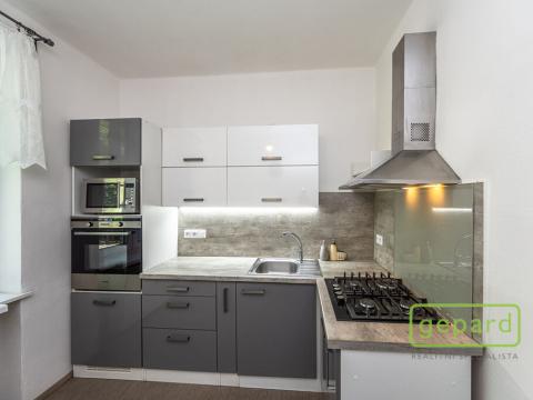 Pronájem bytu 1+1, Praha - Strašnice, Průběžná, 35 m2