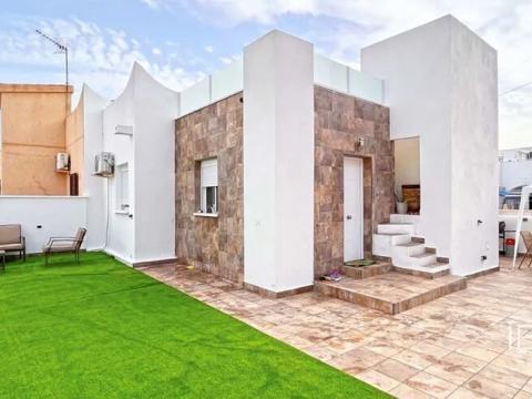 Prodej rodinného domu, Orihuela, Španělsko, Paseo Marítimo de Playa Flamenca, 85 m2